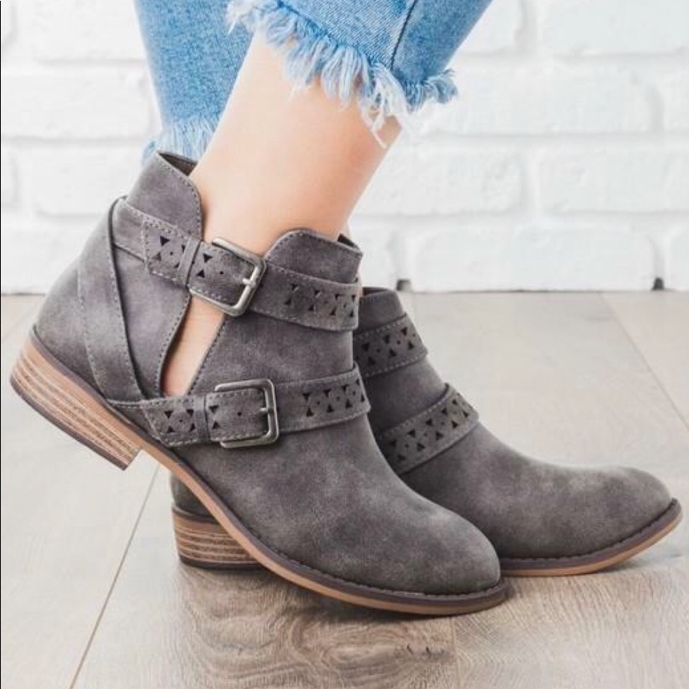 Bay booties